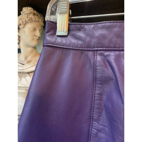 (Sold) Vintage Elizabeth New York Leather Skirt - Picture 2 of 8
